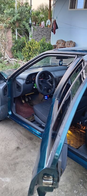 Daewoo: Daewoo Espero sedan - Kuzov: sedan, tünd yaşıl rəng - Ön və arxa işıq — 5