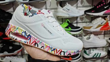 patike sa bodljama: Skechers, 41, color - Multicolored