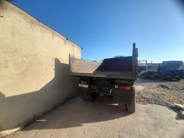 Yük maşınları: KAMAZ samasval - Markası/modeli: KAMAZ (ön hissədə “KAMAZ” loqosu) — 2