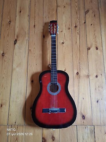 klassik gitara: Məhsul: Klassik akustik gitara Gitara ideal vəziyyətdə. sadəcə tel — 1