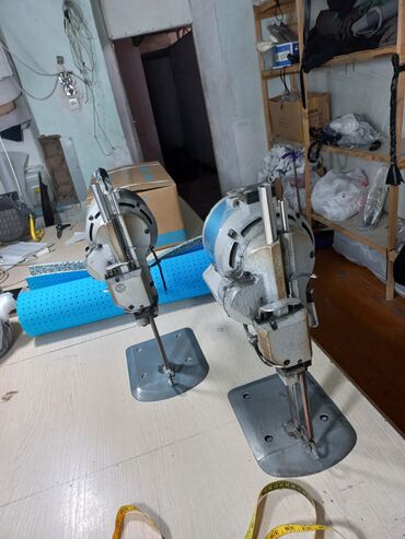 скупка старых швейных машин: Продаю 2 Найман размер 8. В рабочем состоянии. по 6000