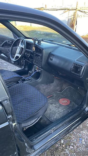 Volkswagen: Volkswagen Passat: 1988 г., 1.8 л, Механика, Бензин, Седан — 10