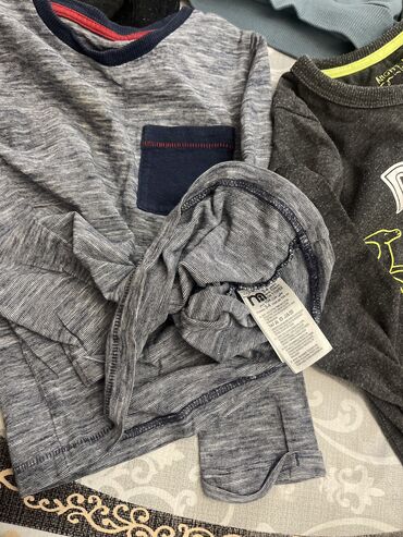 Koftalar, sviterlər: 5-6 yasha yaxshi veziyyetde3-4 yaşa yaxşı vəziyyətdə — 21