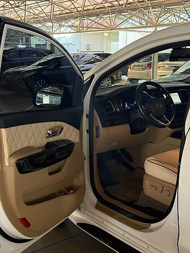 Транспорт: Kia Carnival: 2019 г., 2.2 л, Автомат, Дизель, Минивэн — 9