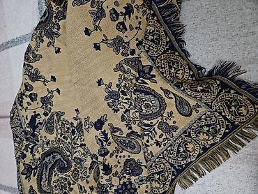 шаль: Üzərində buta və çiçək naxışları var. Kənarları saçaqlı şal. 90×90 sm — 3