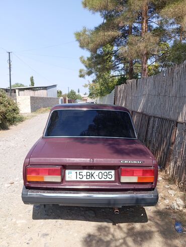 soyuducu maşın: VAZ (LADA) 2107: 1.6 l | 2000 il 155000 km Sedan