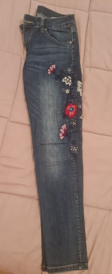 Farmerke: Farmerice kao nove. vel. s.m. polu obim struka su. 35cm. jedino — 10