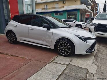 Toyota: Toyota Corolla: 1.8 l. | 2023 έ. Πούλμαν — 2
