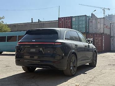 Lixiang: Lixiang L7: 2025 г., Автомат, Гибрид, Кроссовер — 9