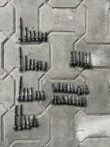 Скутеры: Различные оригинальные запчасти для скутеров Honda Dio и Suzuki. В — 19