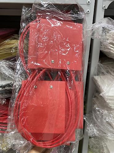 Букеты из живых цветов: Оптом и розницыбукеты тюльпанов - Состав: свежесрезанные тюльпаны — 12