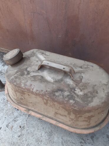 Другие детали кузова: Решётка гольф2 джетта 2, оригинал, цена 1000с дверные молнинг дж — 19