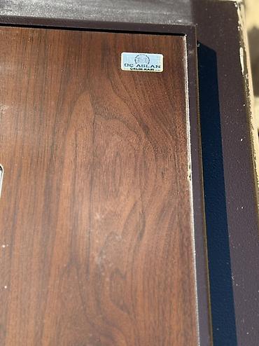 suse qab: Uc Aslan Çelik Kapı – dekorativ naxışlı, taxta teksturalı polad giriş — 2