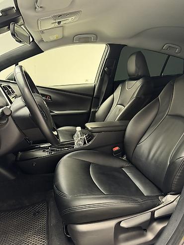 byd e1: Toyota Prius: 2021 г., 1.8 л, Вариатор, Гибрид, Лифтбек — 7