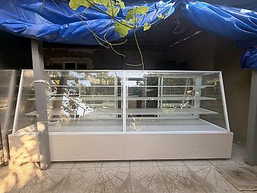 4 metrlik ve 2 metrli şirniyyat vitrini Soyuduci deyil 4 metrlik 550 lalafo.az -da 4 metrlik ve 2 metrli şirniyyat vitrini Soyuduci deyil 4 metrlik 550