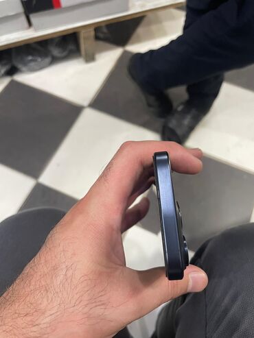 xbox one s: IPhone 15 Pro, 128 GB, Black Titanium, Barmaq izi, Simsiz şarj, Face ID