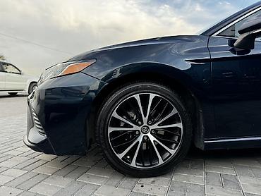 Toyota: Toyota Camry: 2019 г., 2.5 л, Автомат, Бензин, Седан — 3
