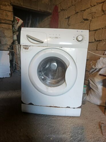 Elektrikli qızdırıcılar və radiatorlar: Paltaryuyan maşın 5 kq, Ehtiyat hissələri kimi, Avtomat, Qurutma var