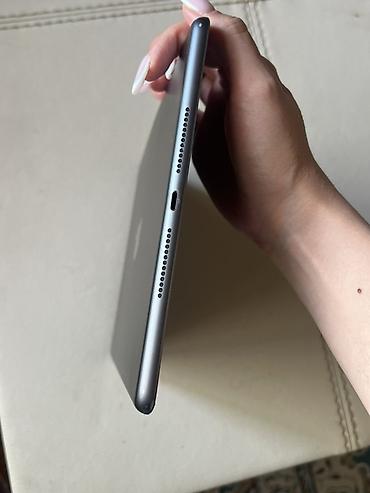 ipad 10 nəsil: İşlənmiş Apple iPad 7 (2019), 10,2", 64 GB, Ünvandan götürmə — 6
