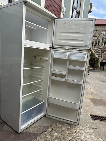 sadə tel: Beko iki qapılı soyuducu no frost. Yaxşı işləyir - Üst hissədə — 4