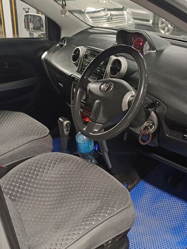 corolla runx: Toyota ist: 2002 г., 1.3 л, Автомат, Бензин