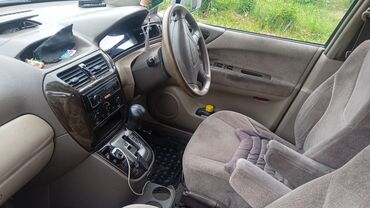 самые дешёвые авто: Mitsubishi Chariot: 2000 г., 2.3 л, Автоматические, Бензин, Минивэн