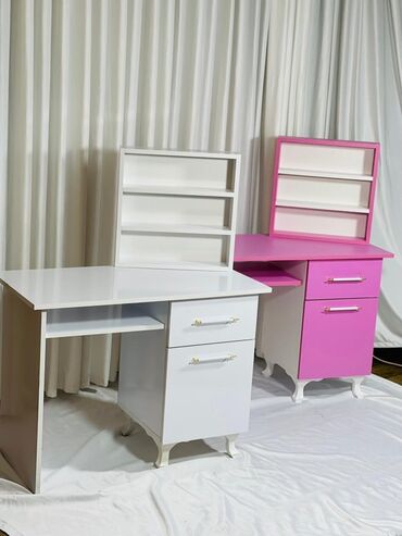 metbex asma tavan modelleri: Düz masa, Stulsuz, Polkalı, Siyirməli, Parlaq laminat