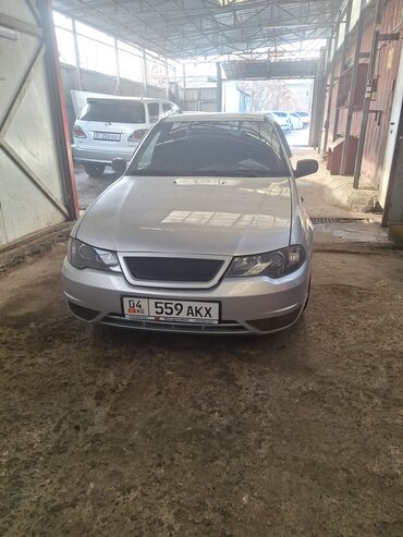 Daewoo: Daewoo Nexia: 2011 г., 1.5 л, Механика, Бензин, Седан