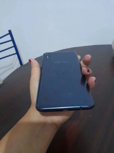 erikson telefon: Samsung A10e, 32 GB, rəng - Qara, Barmaq izi, İki sim kartlı