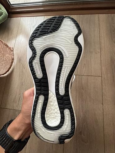 boos: Мужские кроссовки, 42, Adidas, Новый, цвет - Белый, Платная доставка — 5