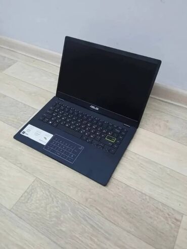 Ноутбуки: Asus