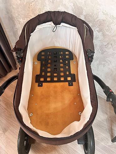 Gəzinti arabaları: Klassik gəzinti arabası, İşlənmiş, Yaş: 6-12 ay, Rayonlara çatdırılma, Ödənişli çatdırılma — 6