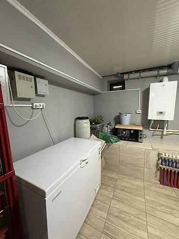 Продажа коттеджей и домов: 6 комнат и более, 300 м², 3 соток, Бишкек, Риэлтор — 25
