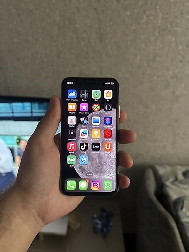 Apple iPhone: IPhone X, 64 GB, Gümüşü, Face ID — 5