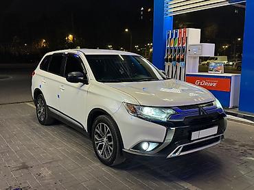 первый линии: Mitsubishi Outlander: 2017 г., 2.4 л, Автомат, Бензин, Кроссовер — 2