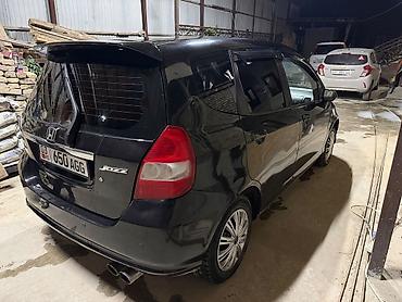бутка бу: Honda Fit: 2002 г., 1.3 л, Кол менен иштөөчү, Бензин, Хетчбек — 5