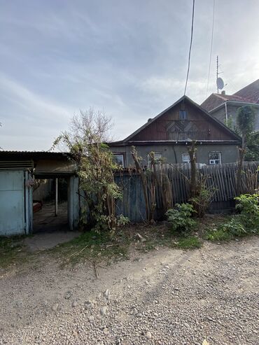 продаю дом раздолный: Үй, 80 кв. м, 4 бөлмө, Менчик ээси, Эски ремонт