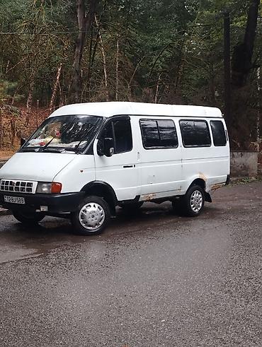 Microcar: Ağ rəngli mikroavtobus/miniven - Korpus: yüksək tavanlı, uzun baza; — 1