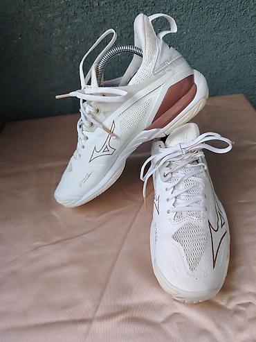 yeezy tail light: Mizuno Wave Mirage 4 –ženske patike za dvoranske sportove Ug 23,5cm - — 3