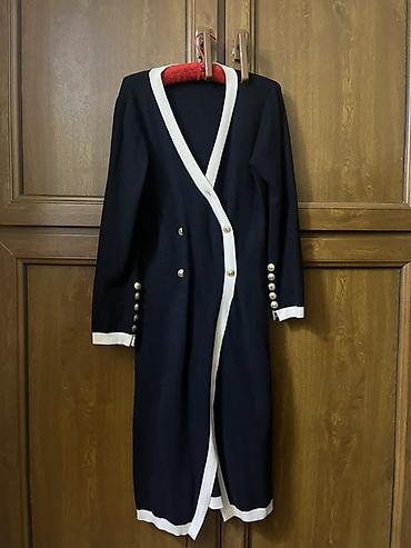 oversize jaket: Qadınlar üçün uzun kardiqan/palto tipli trikotaj üst geyimi. - Rəng — 1