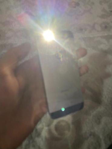 Apple iPhone: IPhone SE, 32 GB, Space Gray — 2