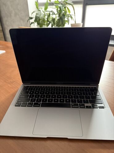 Ноутбуки: Ноутбук, Apple, 8 ГБ ОЗУ, Apple M1, 13.3 ", Б/у, Для работы, учебы, память SSD