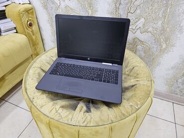 HP: HP 15.6 ", Intel Core i3, 256 GB