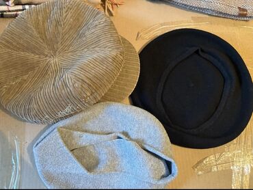 Костюмы с юбкой: Шапки стильные шерсть трикотаж Турция 200-300 сом отл сост витрина — 10