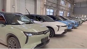 Другие автомобили: Представляем современный кроссовер темно-зеленого цвета. Автомобиль — 6