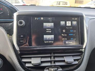 Peugeot: Peugeot 2008: 1.6 l | 2015 г. 194000 km Crossover — 20