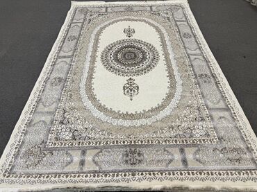 Зеркала: Ковер