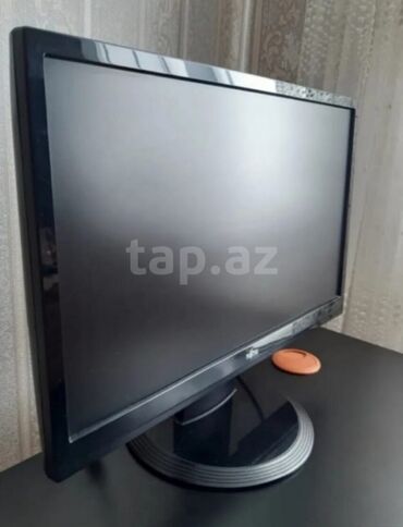 kompüter sistem bloku: Masaüstü kompüter komplekti Tərkib: - Monitor: Fujitsu LCD monitör