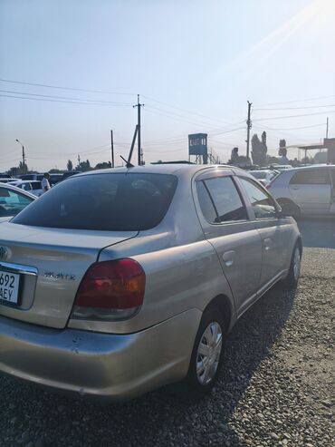 platz: Toyota Platz: 2004 г., 1.3 л, Автоматические, Бензин, Седан