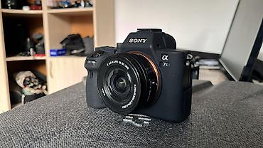 panasonic gh4: Беззеркальная камера Sony Alpha 7S 2 (A7S2) с объективом E PZ 16–50mm — 1